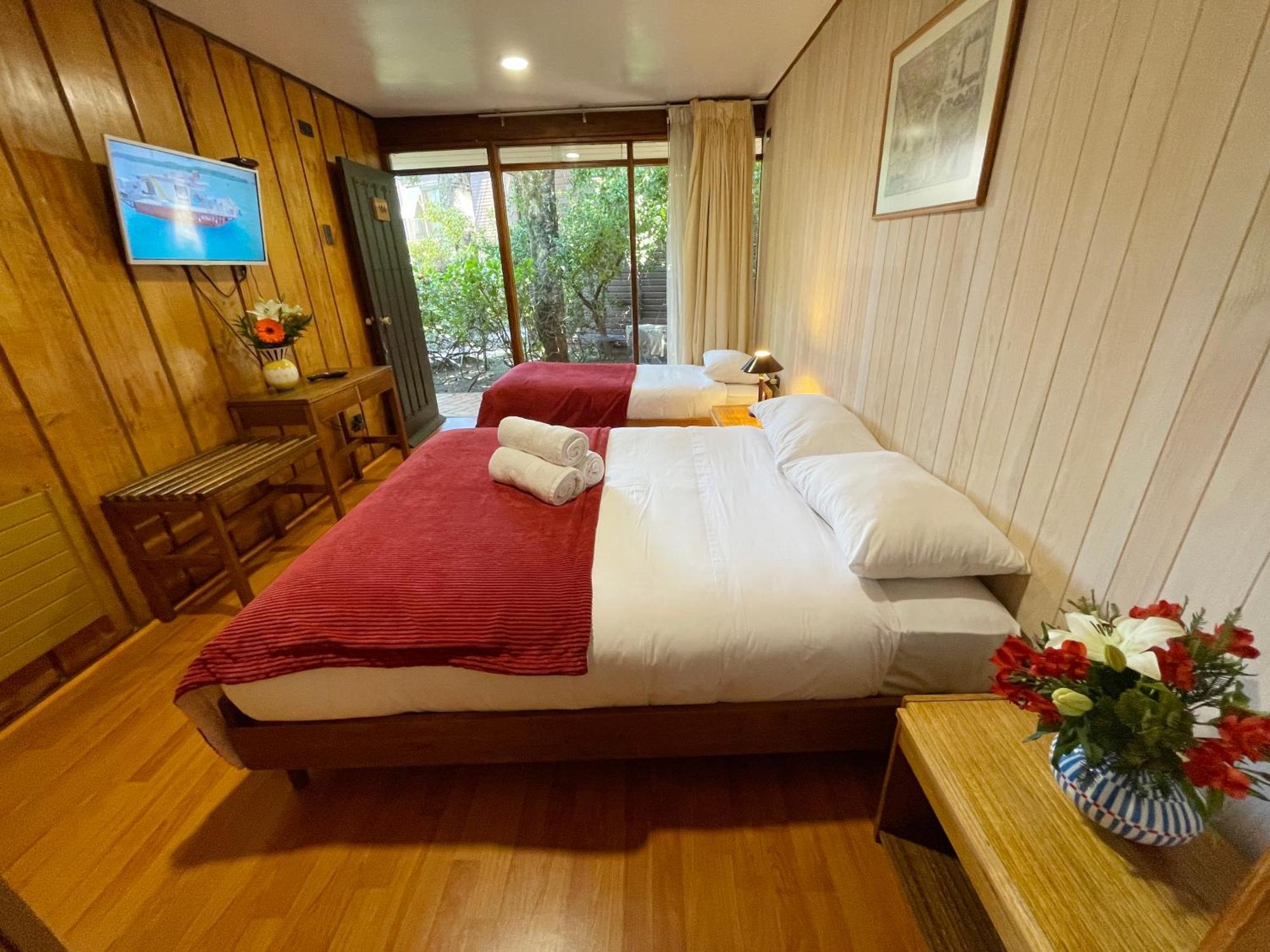 Hotel Costanera Pucon Exterior photo